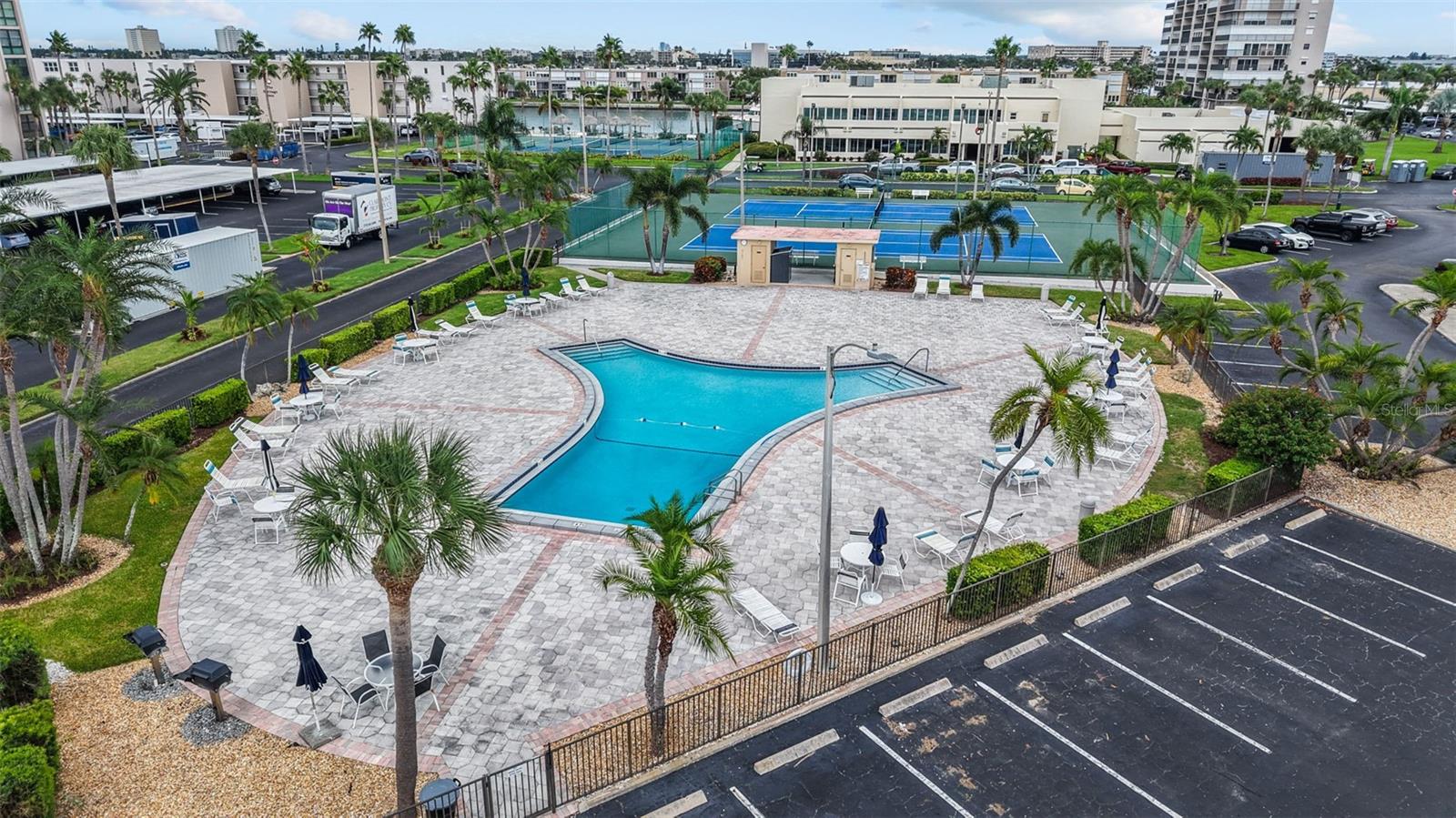 PLENTY OF ACTIVITIES ARE FEATURED IN THE EXCLUSIVE BAY ISLAND COMMUNITY!
