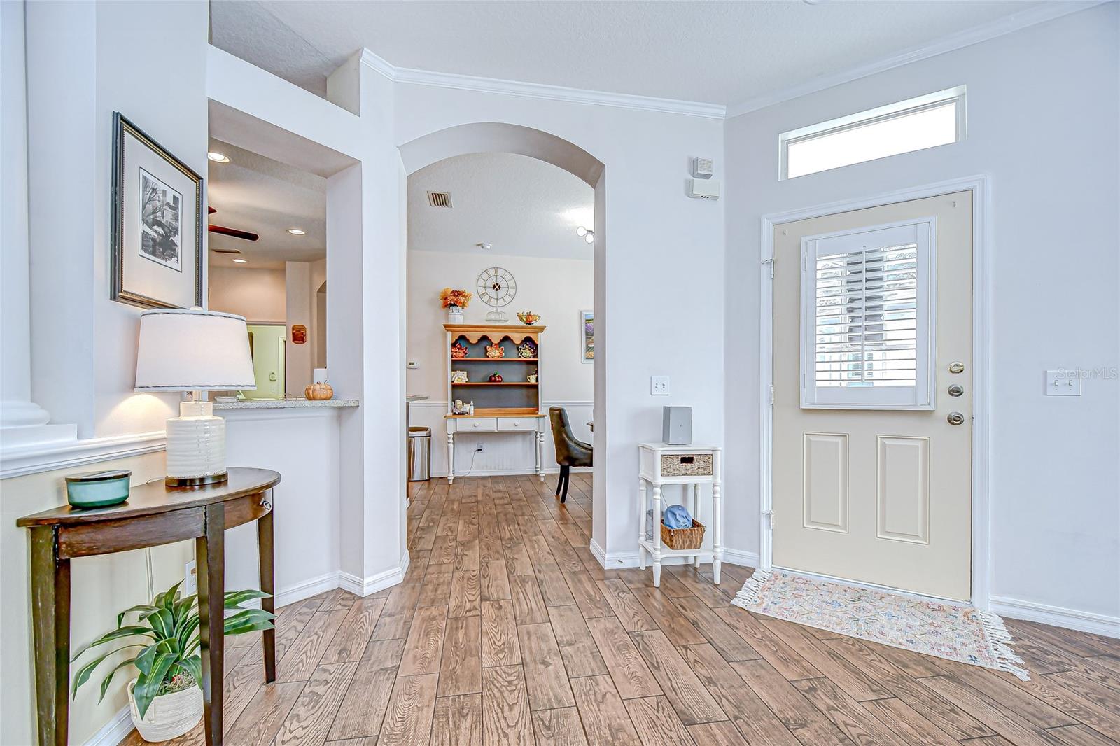 bright floor plan with high ceilings!