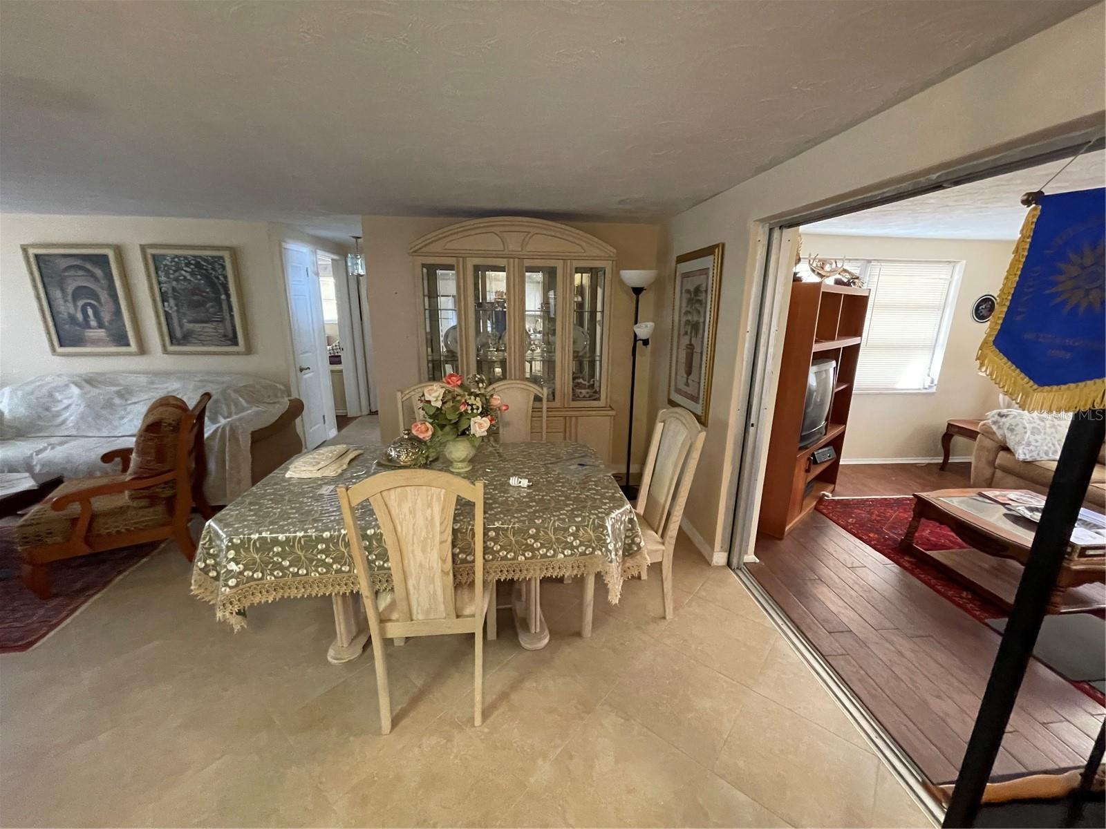 Formal Dining