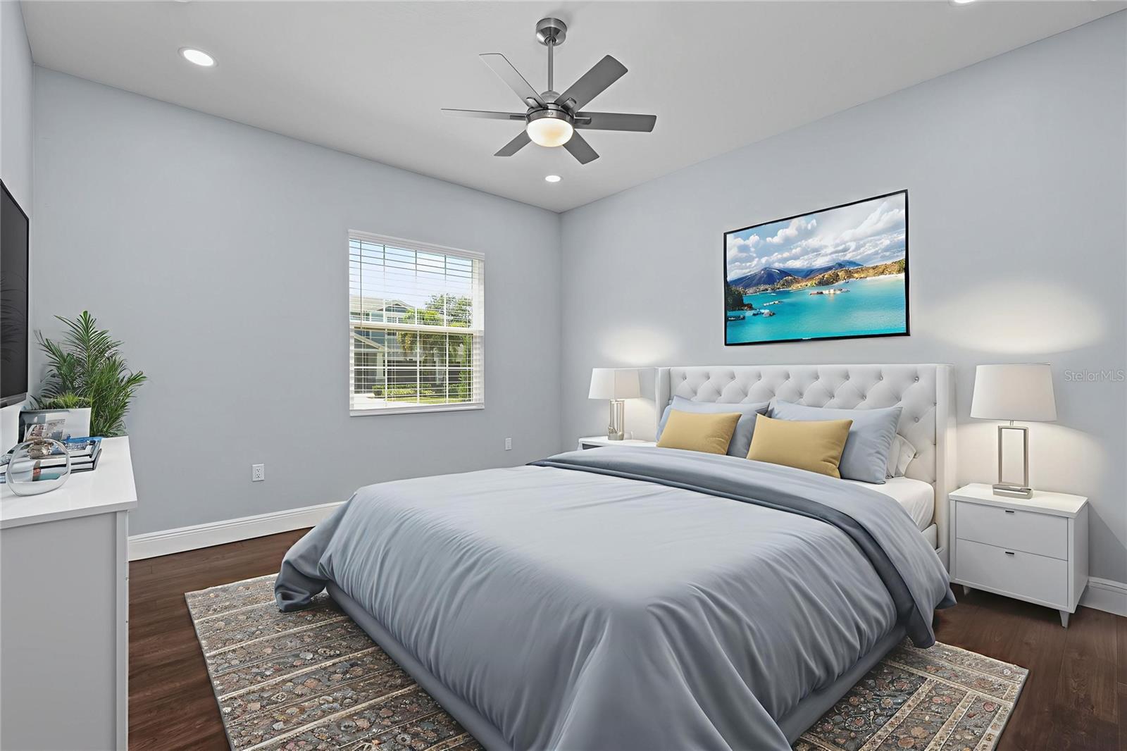 Bedroom on 1st floor with En suite Bathroom