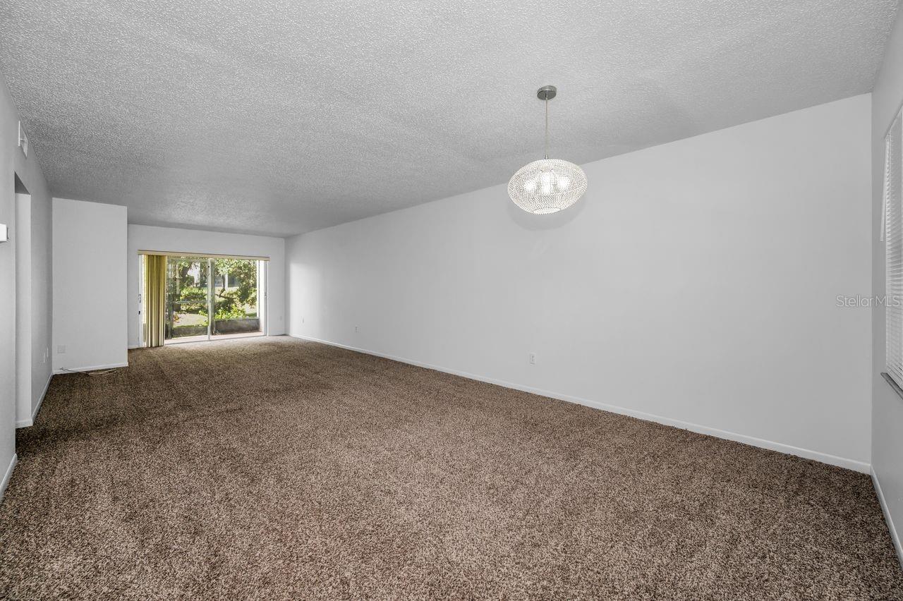 living/dining room
