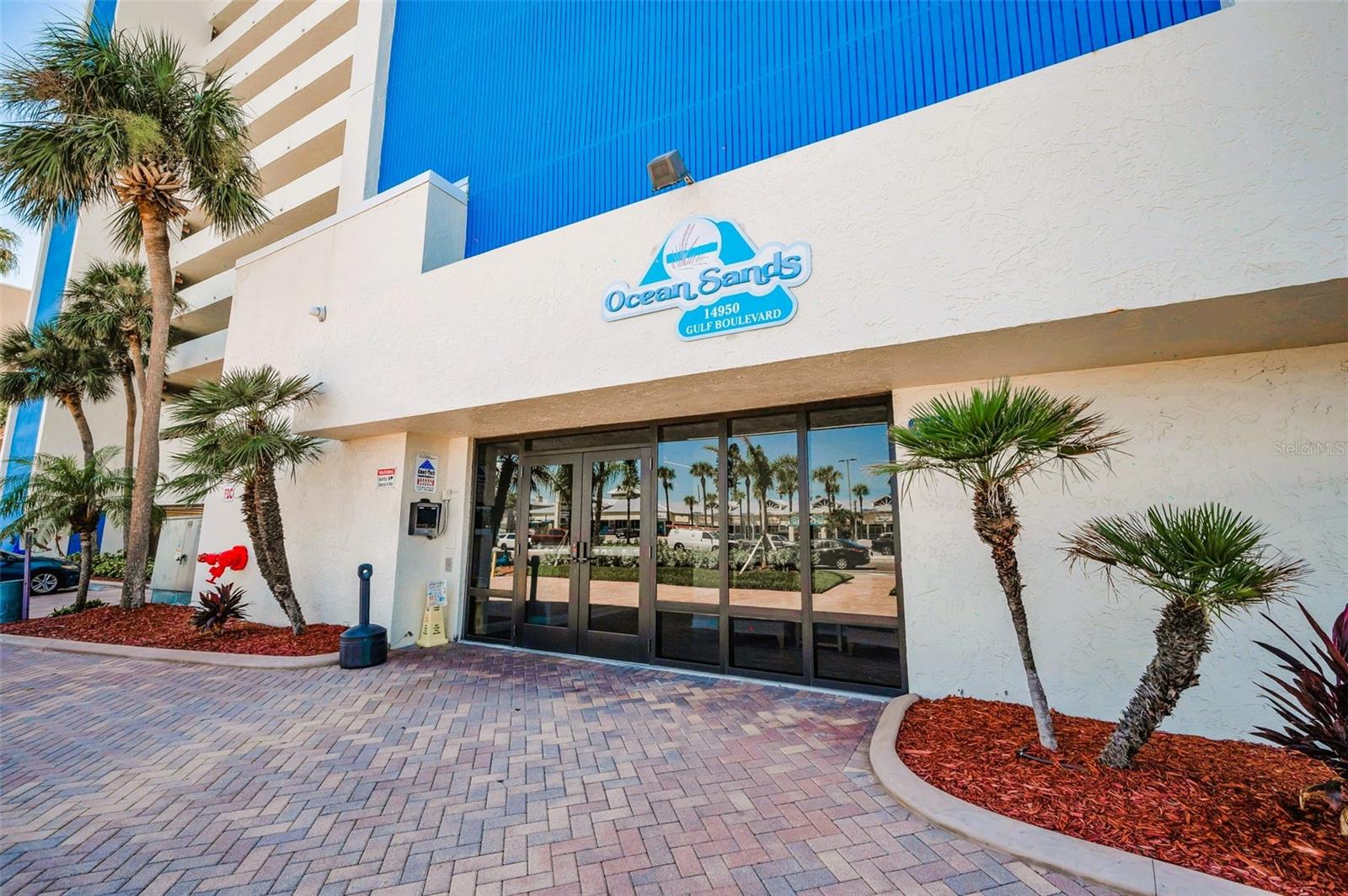14950 Gulf Blvd., #1206