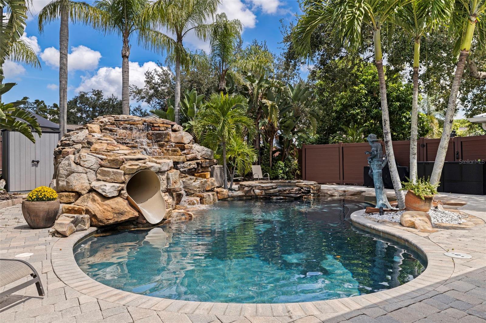 Amazing Pool & Spa
