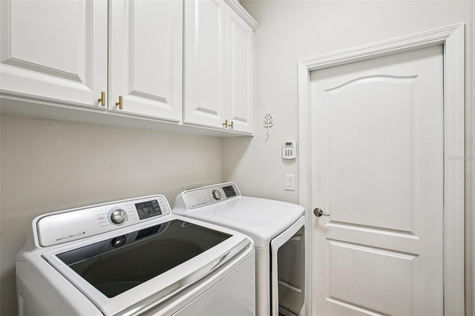 Indoor laundry - washer/dryer are included