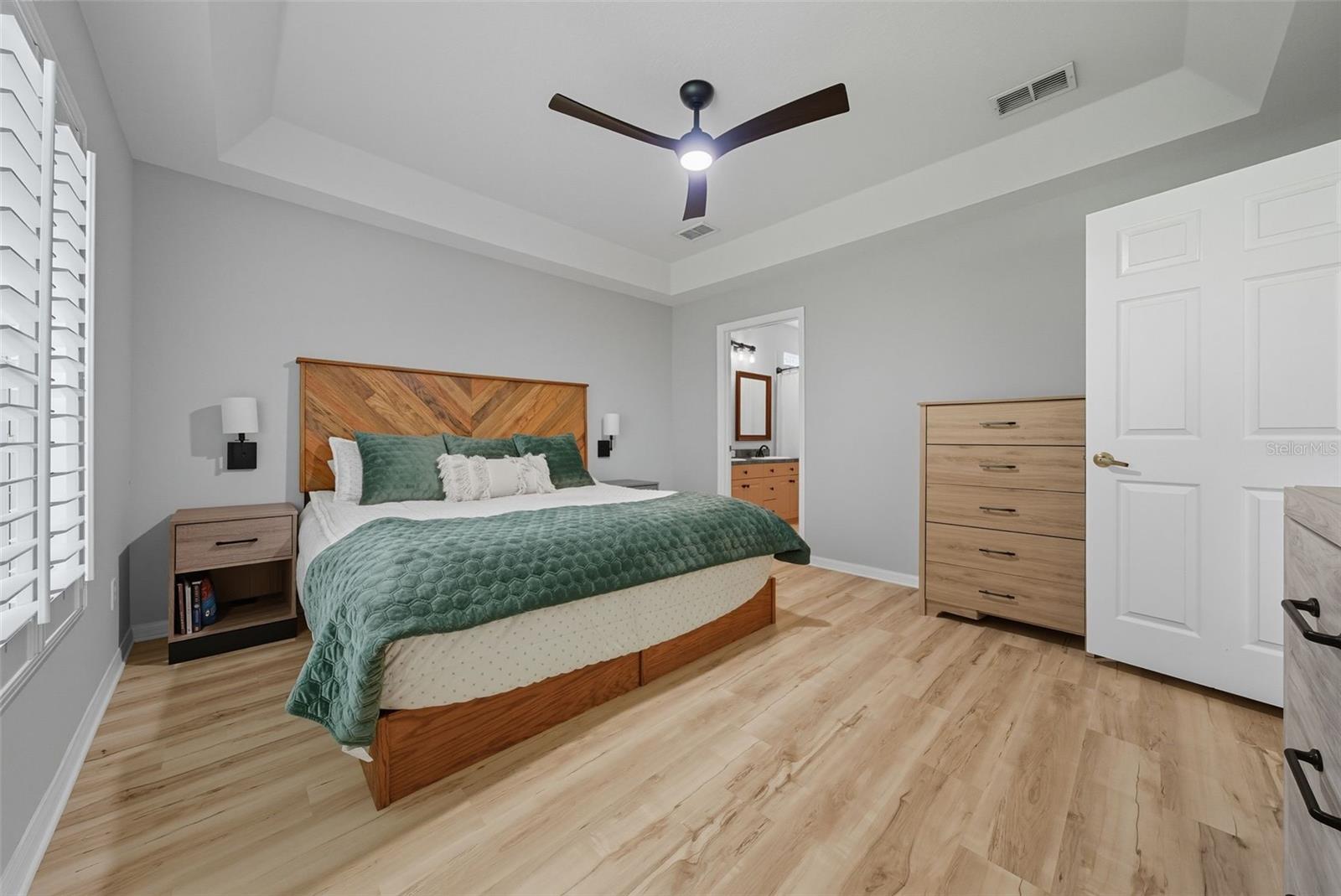 Primary suite