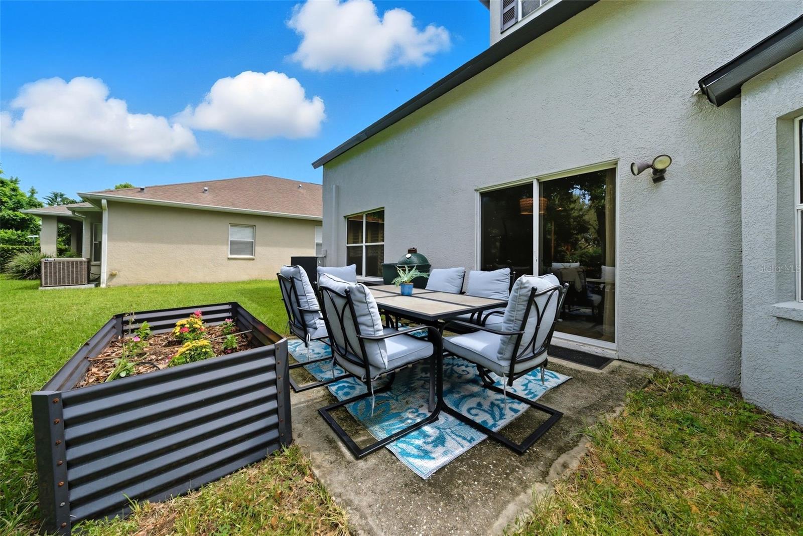 Outside patio & garden