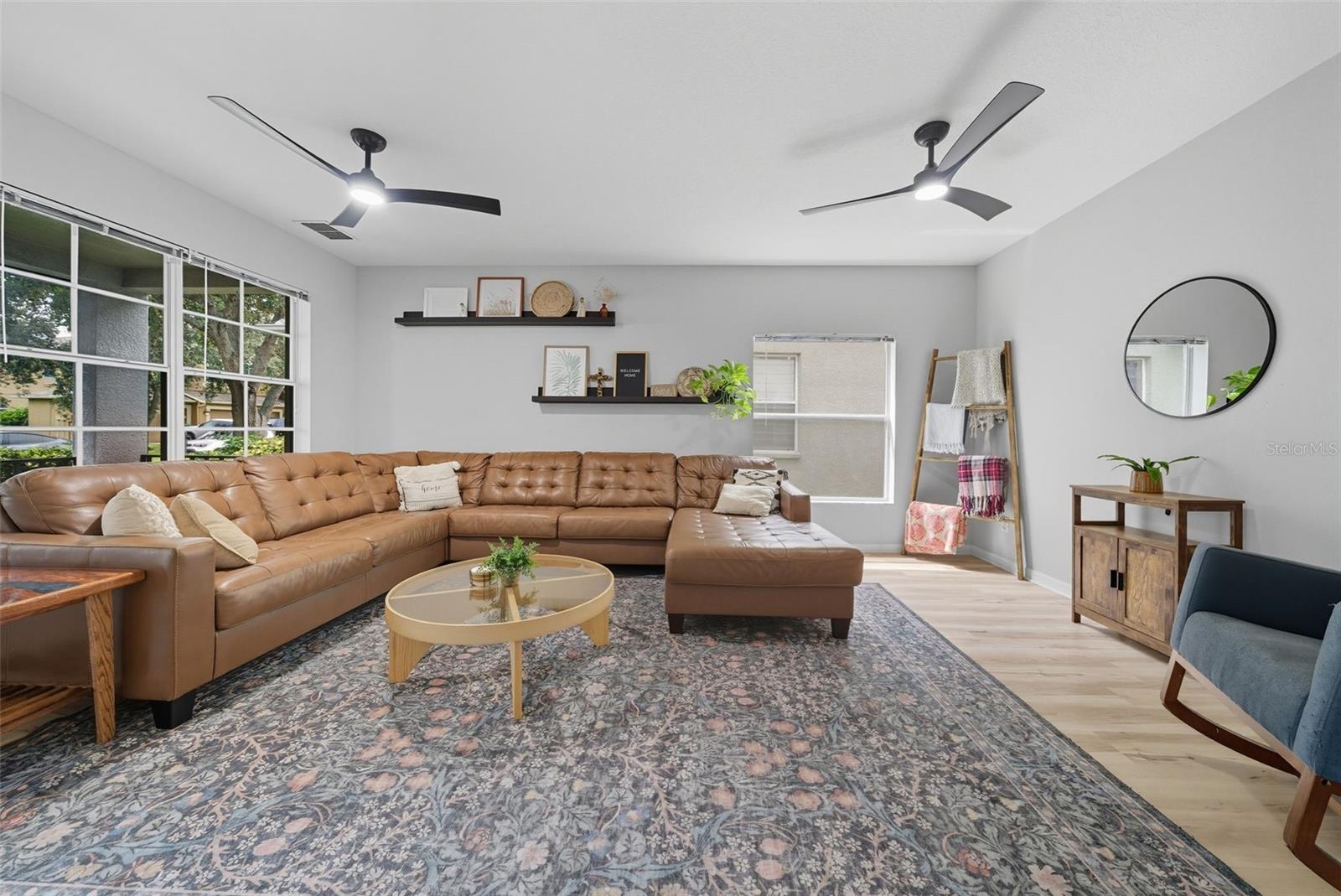 Large window and brand new fans