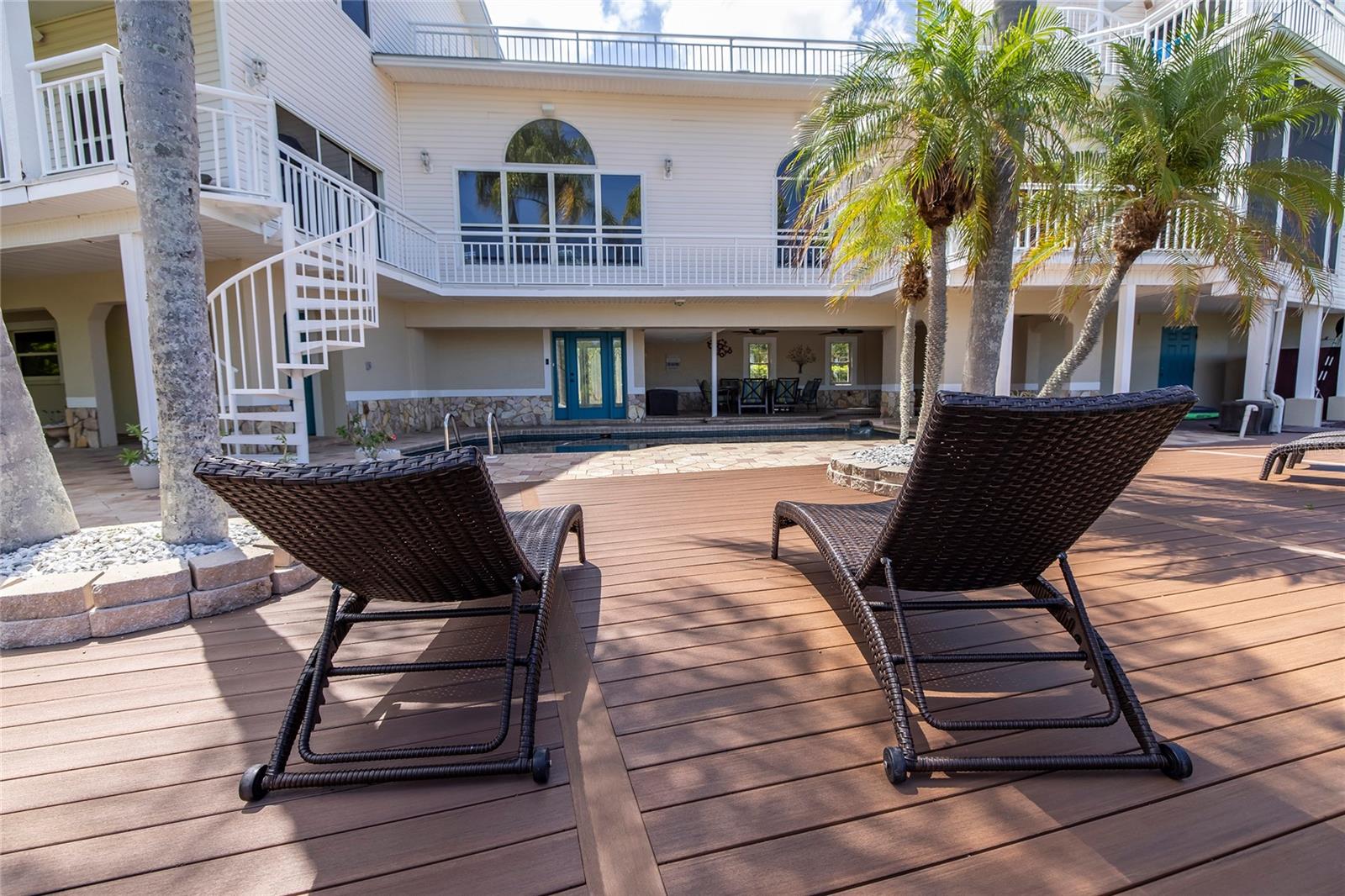 Rear deck