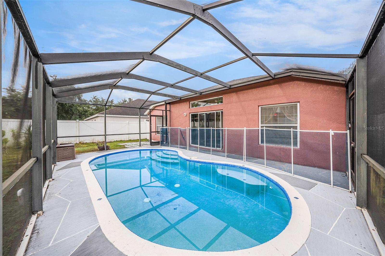 Refreshing pool