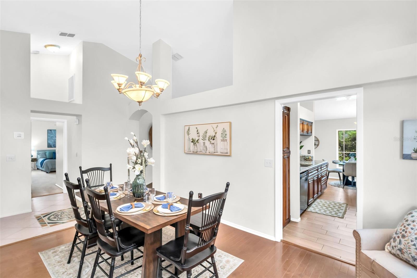 Spacious living room / dining room combo