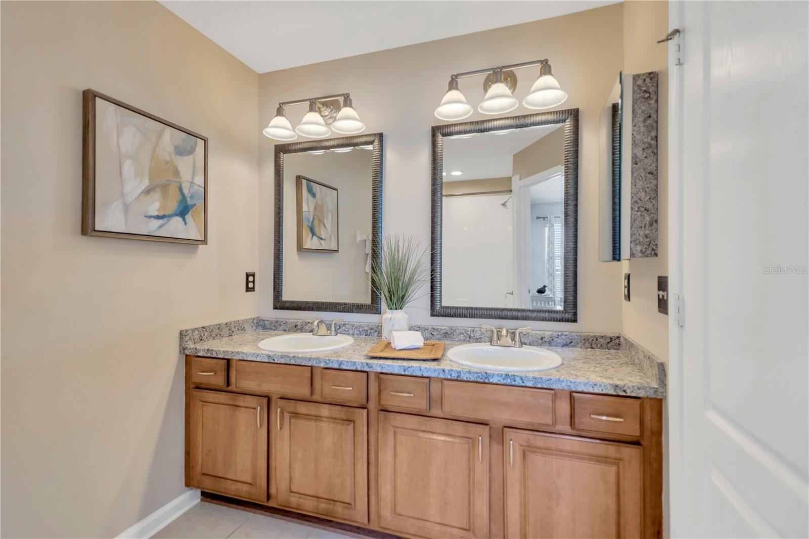 Ensuite bath