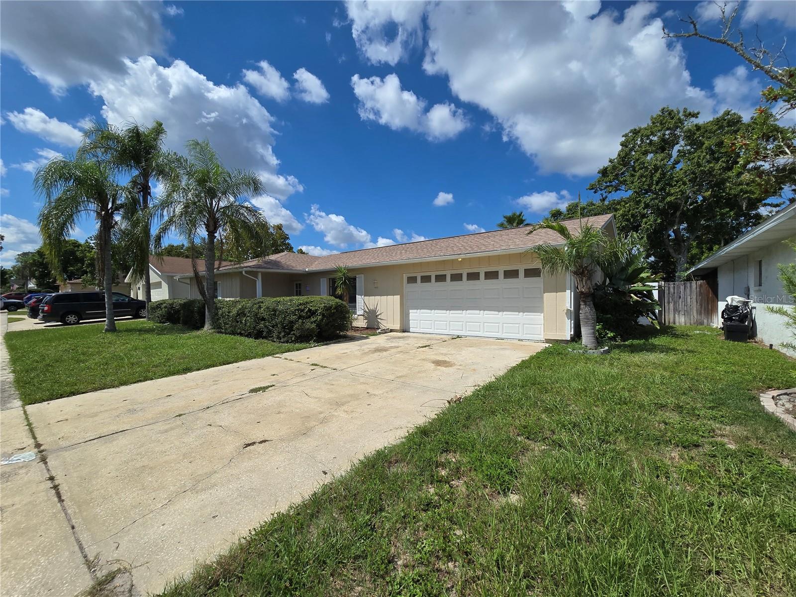 11127 Peppertree Lane, inground pool, 2/2/2, with family room