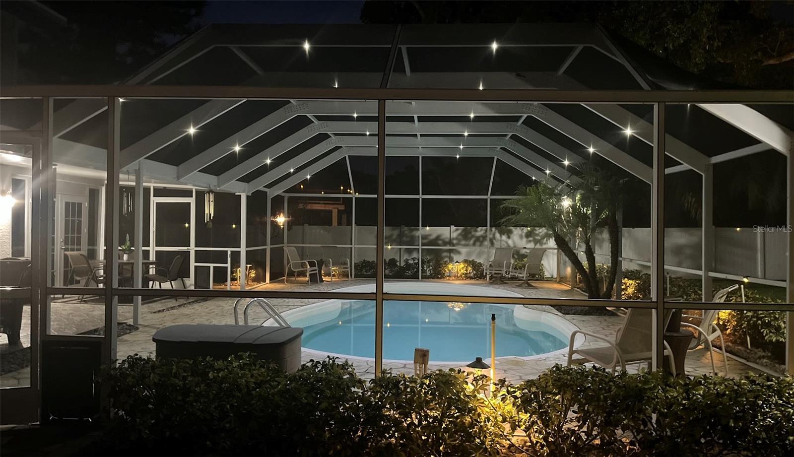 Enjoy the beautiful pool area both day and night!