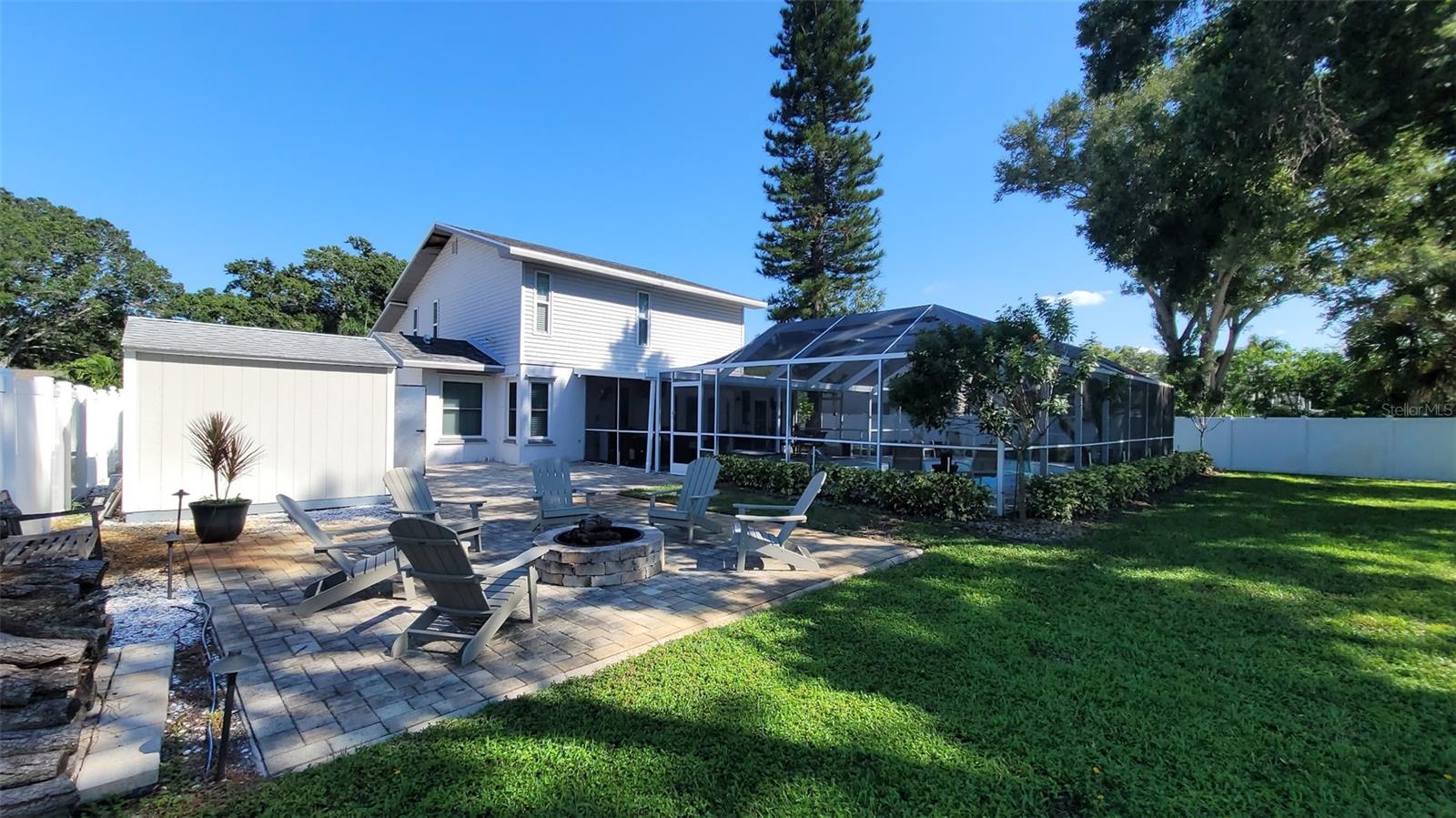 Looking back toward the house, so much space to entertain and relax.