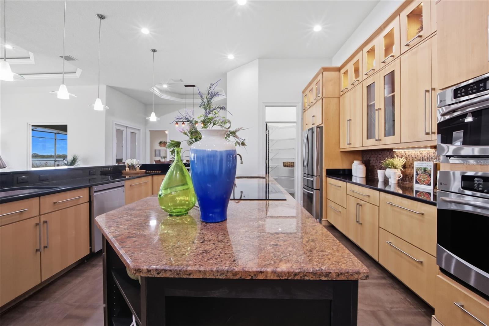 South Wing - Gourmet Kitchen