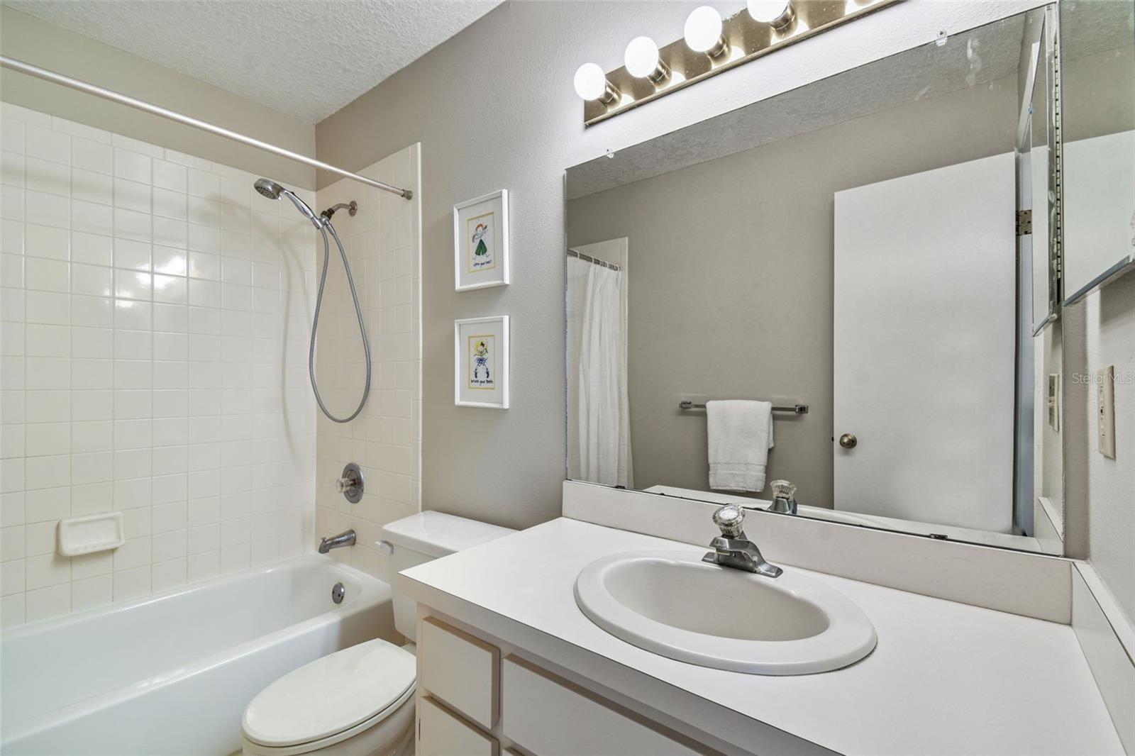 Hall Bathroom serves bedrooms 3 and 4