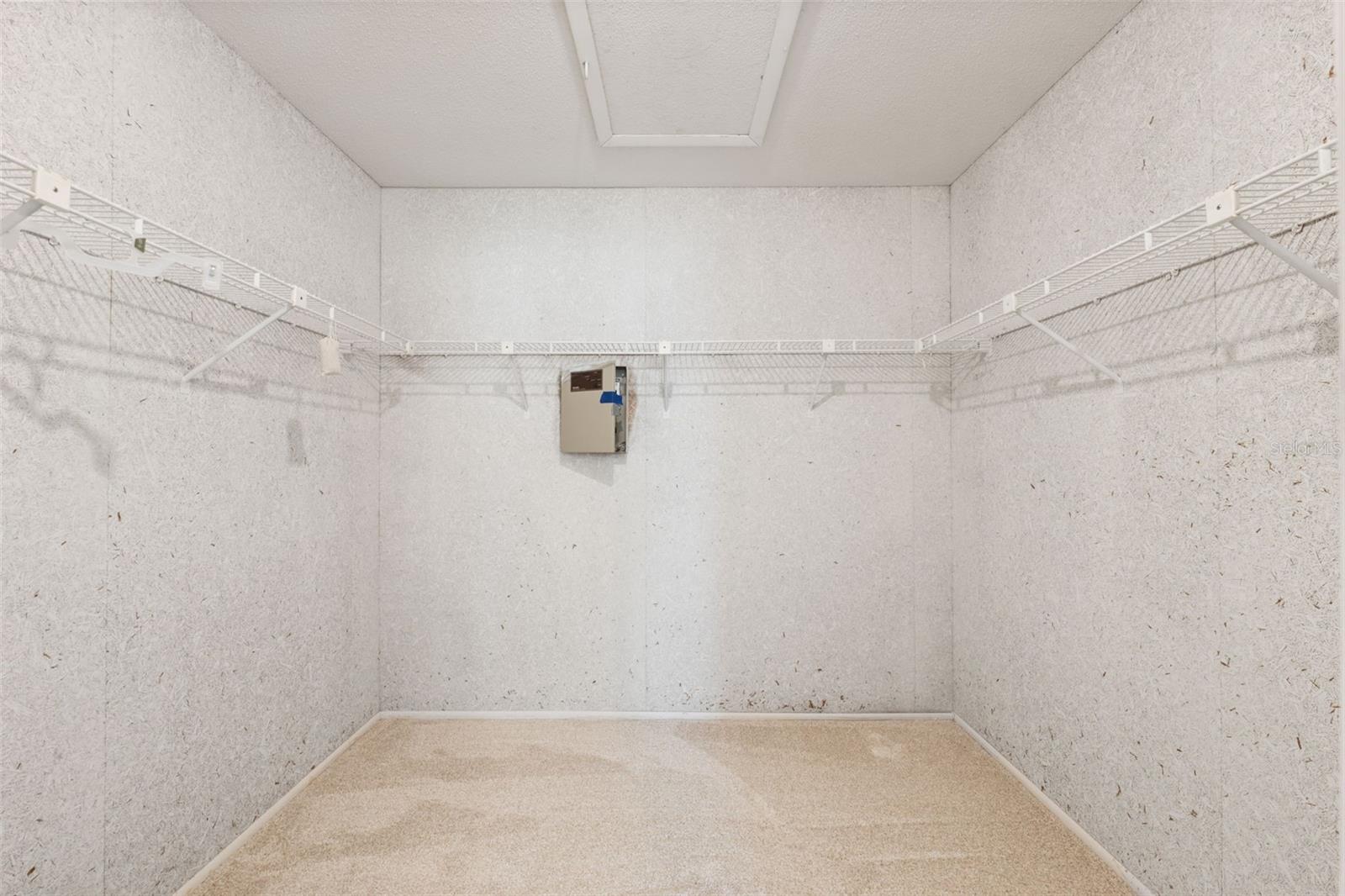 Walk-in Closet