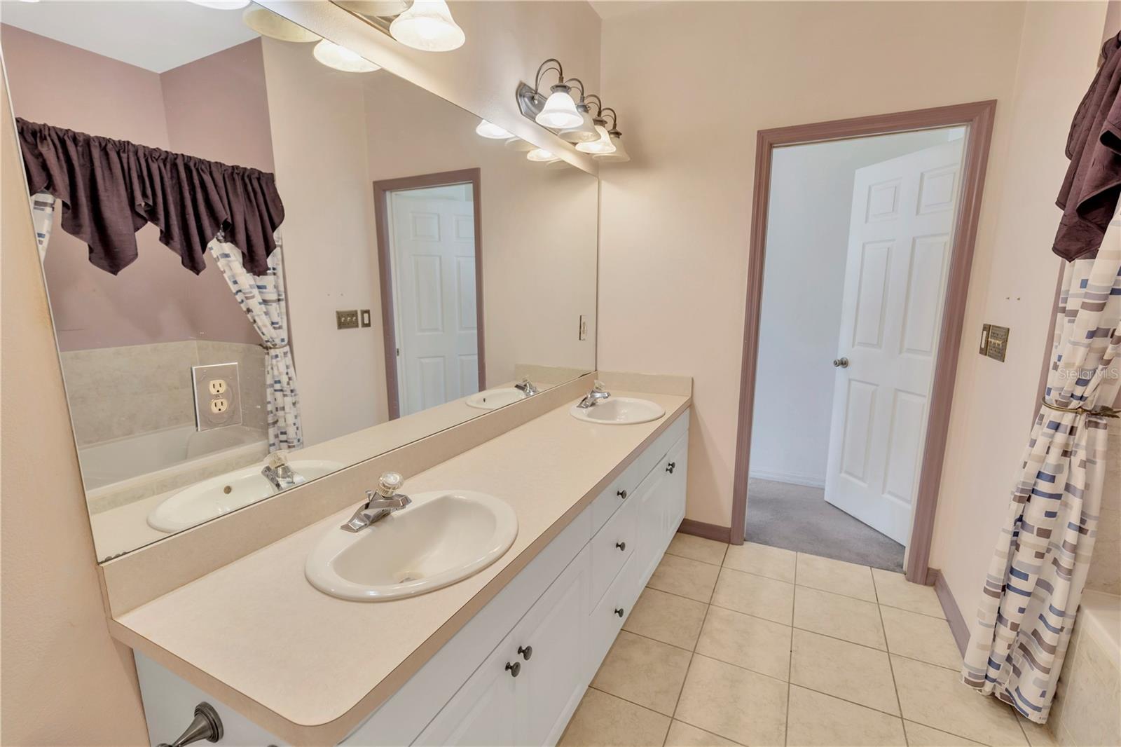 primary ensuite