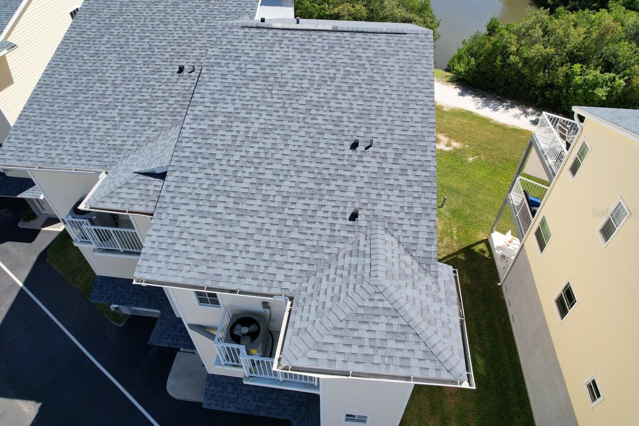 roof front