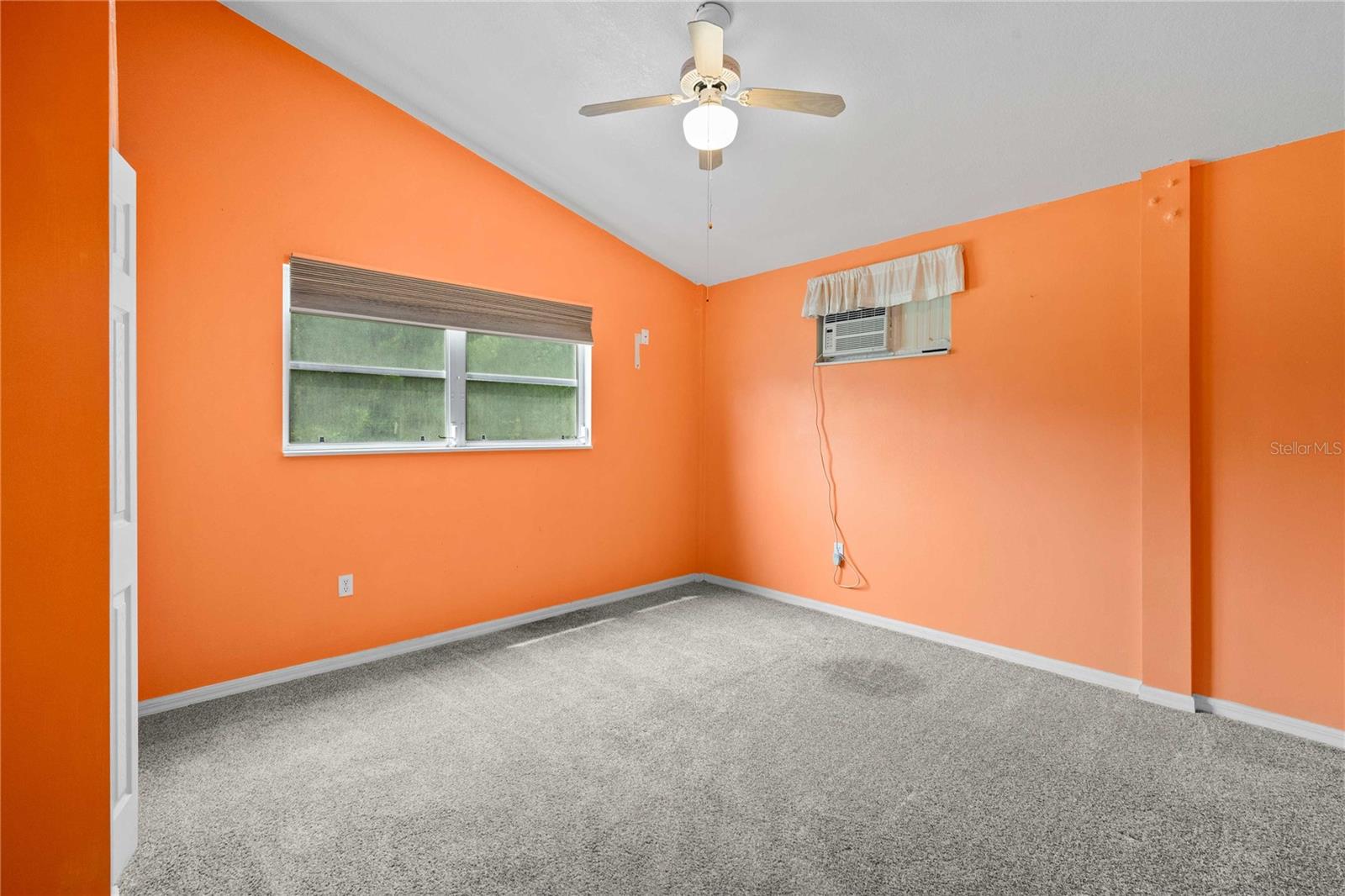 Detached in law bedroom