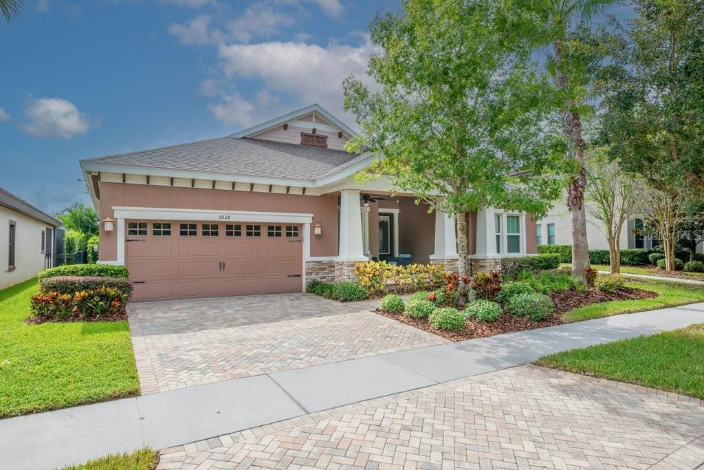 WESTBAY / 3 CAR GARAGE