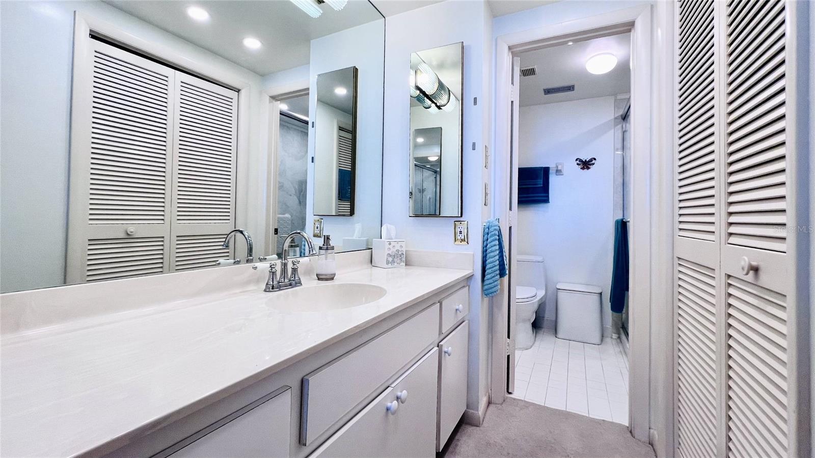 BATHROOM 2