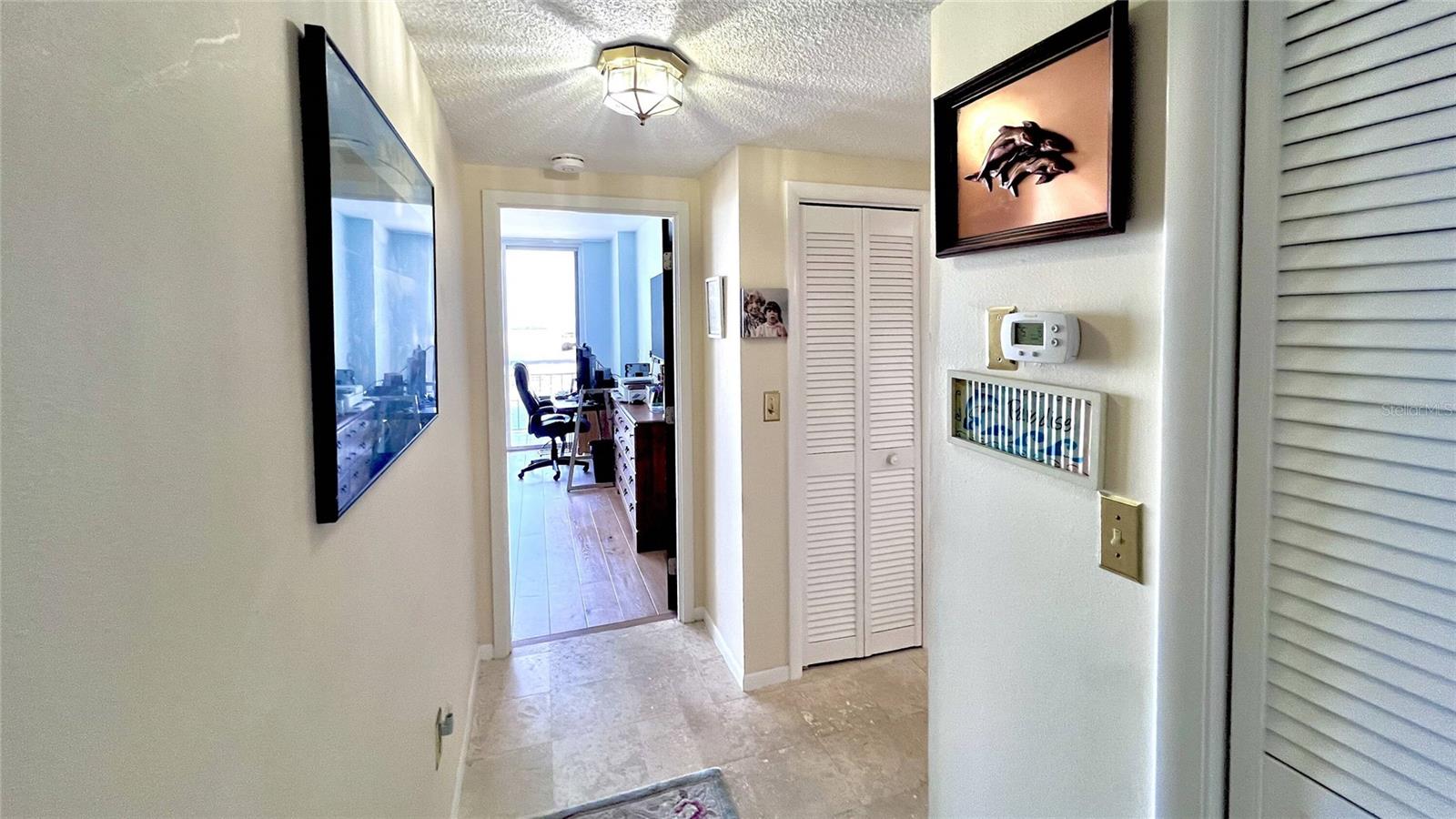 FRONT HALL TO 1001