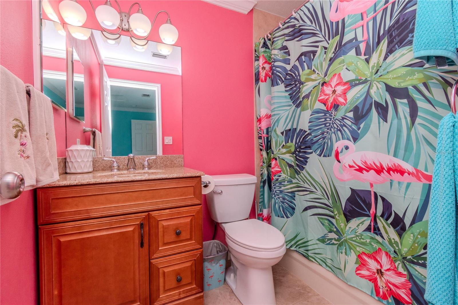 SPACIOUS EN-SUITE MASTER