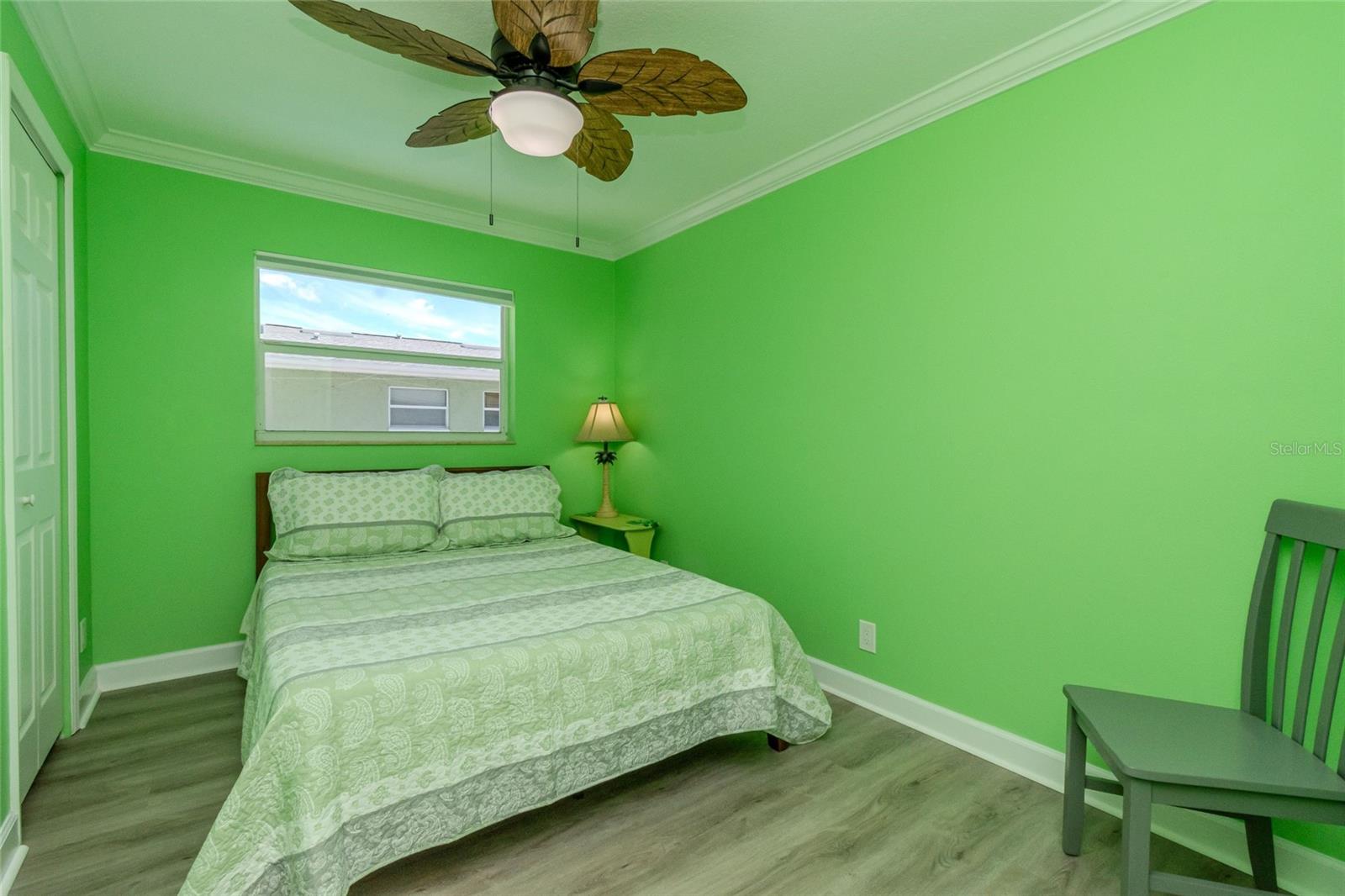 BIG 2ND BEDROOM