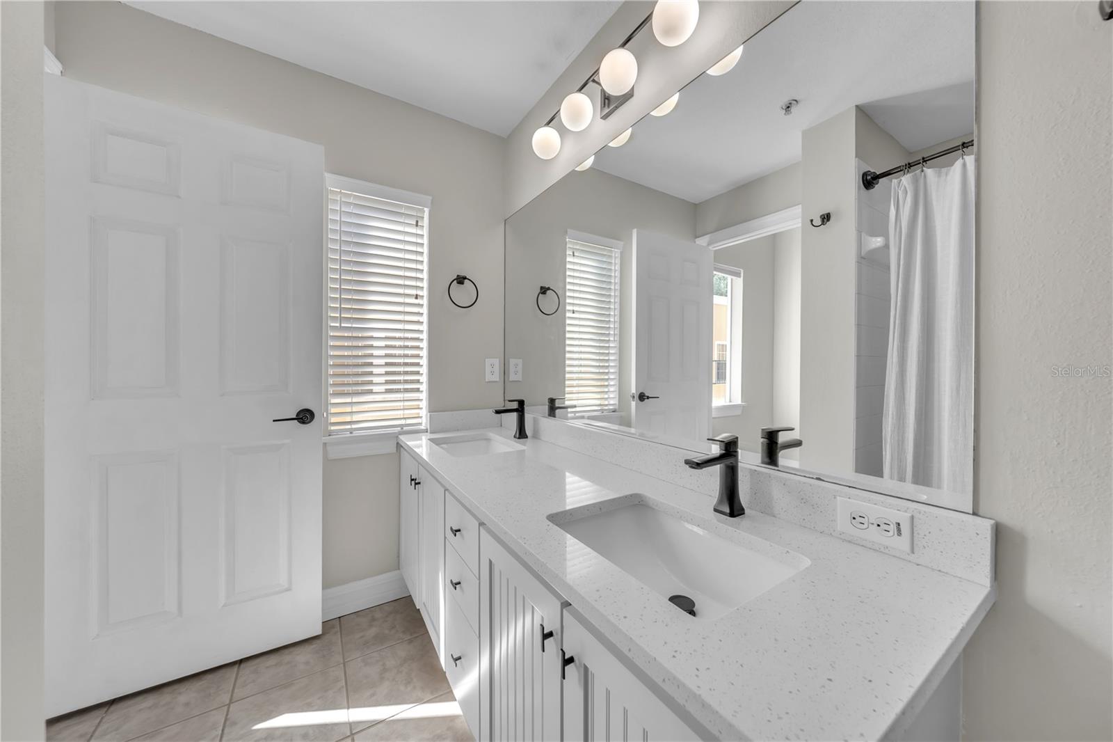 Master bathroom 1