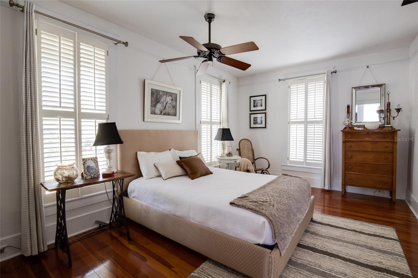 Spacious bedroom