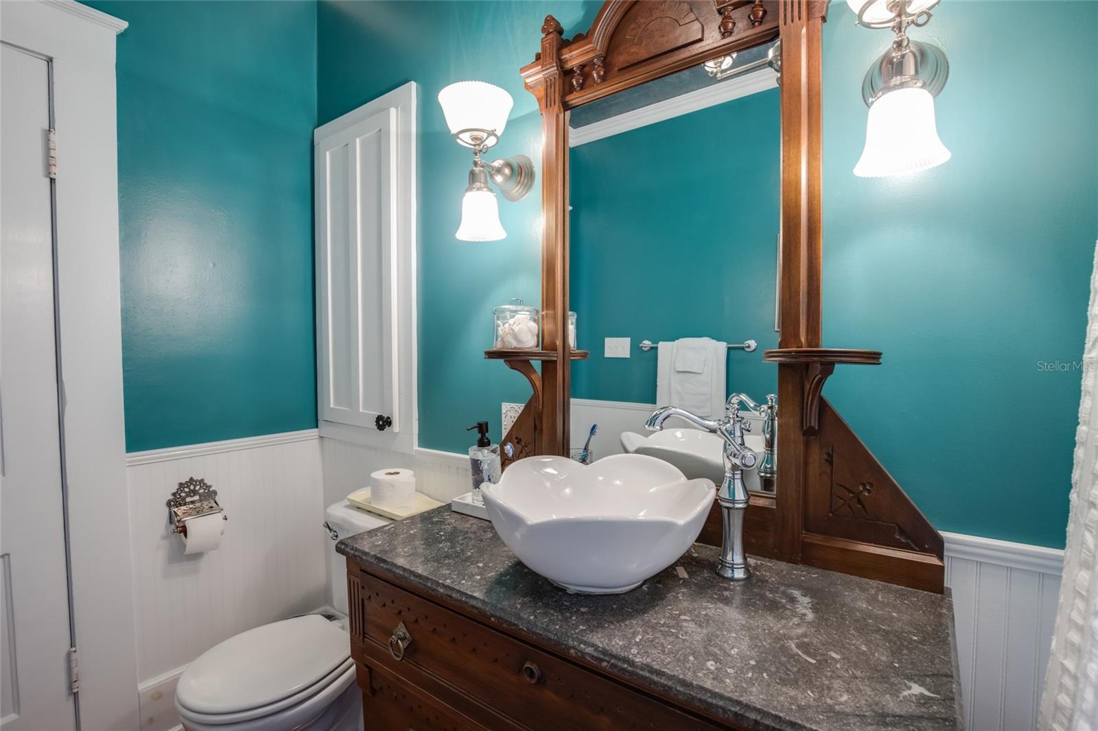 Timeless bathroom
