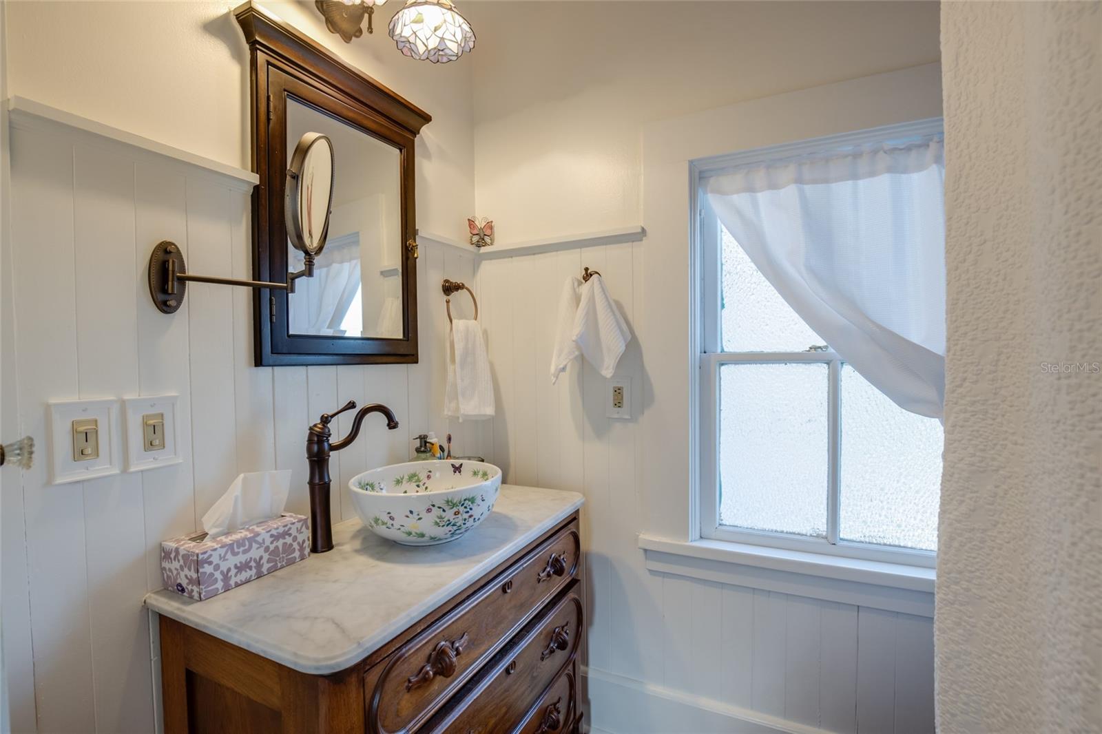 Refine primary bathroom