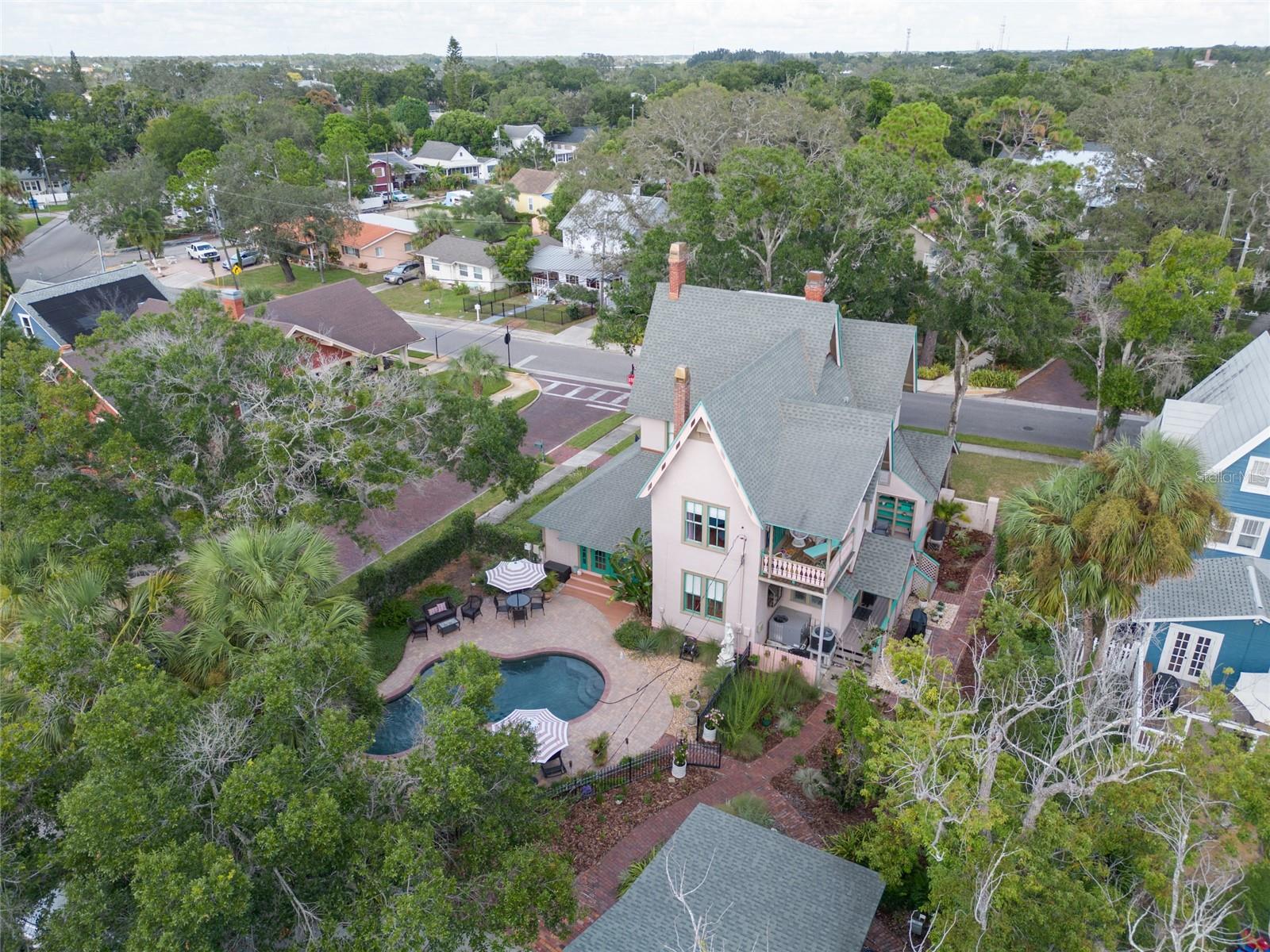 Arial view proximity to Downtown Tarpon Springs