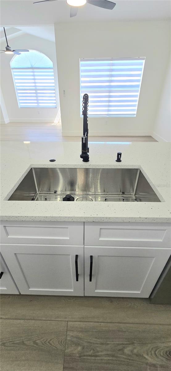 BEAUTIFUL LARGE SINK