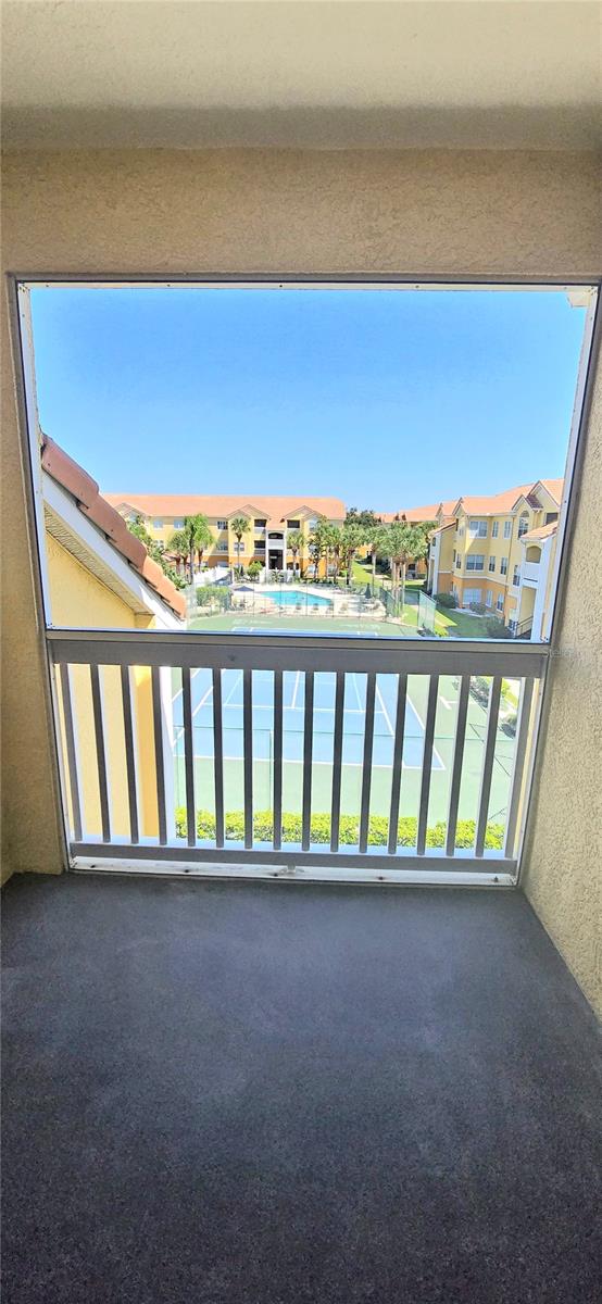 SCREENED LANAI
