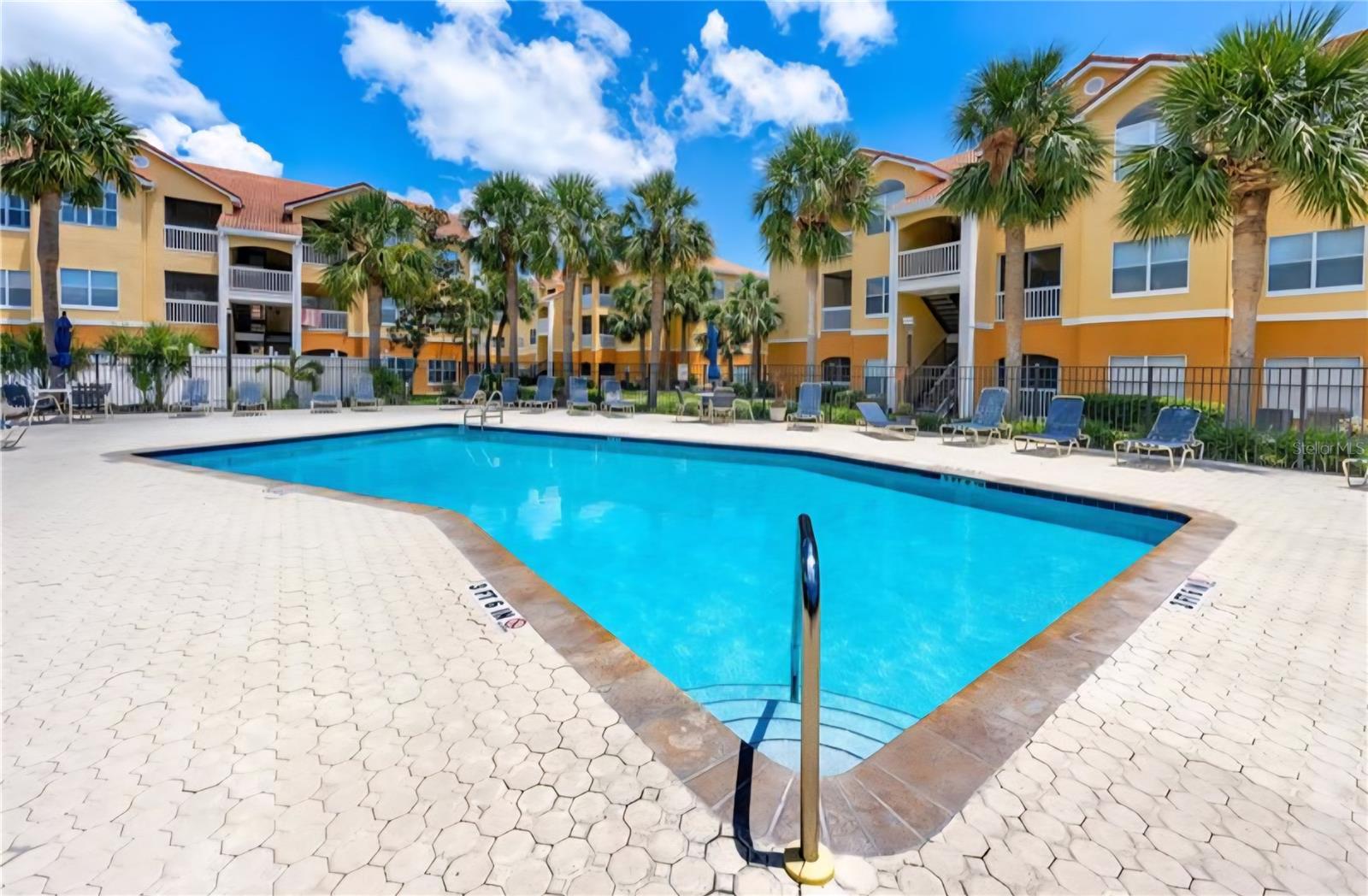 COMMUNIY POOL
