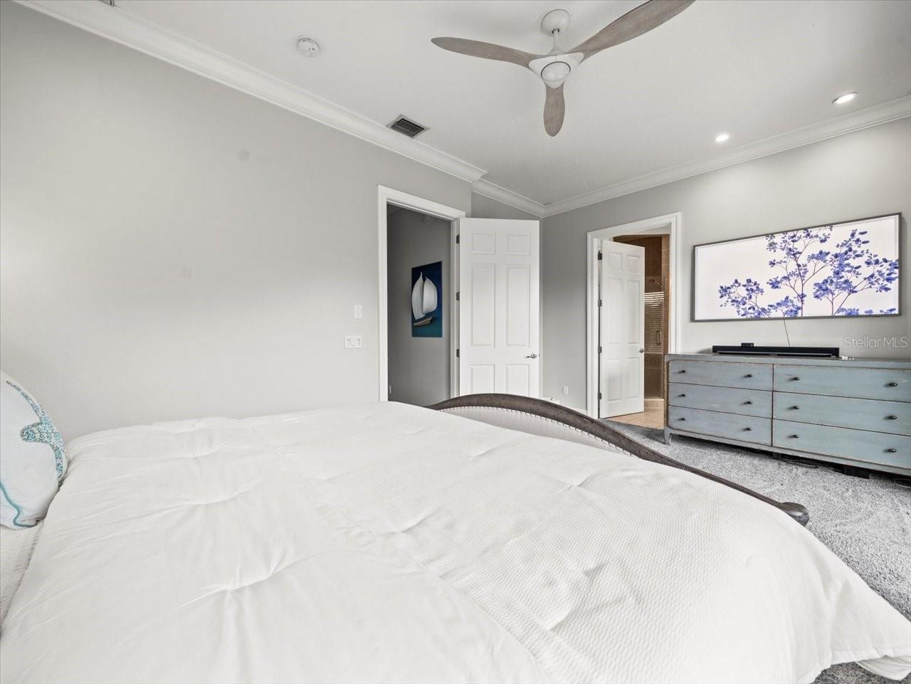 Primary suite