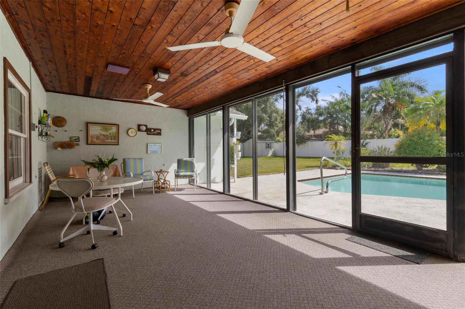 Glassed & Covered Lanai