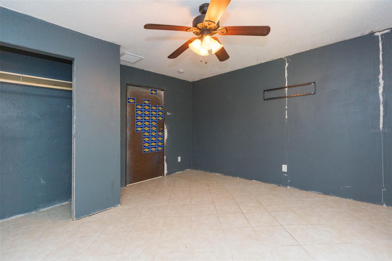 Guest bedroom