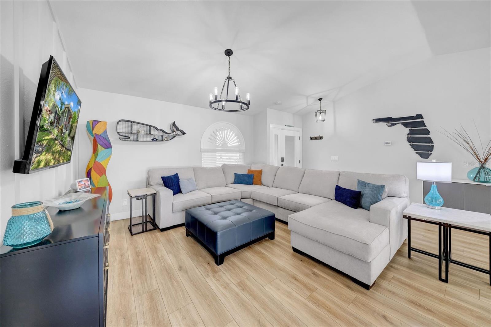 Open living space. Great for entertainment