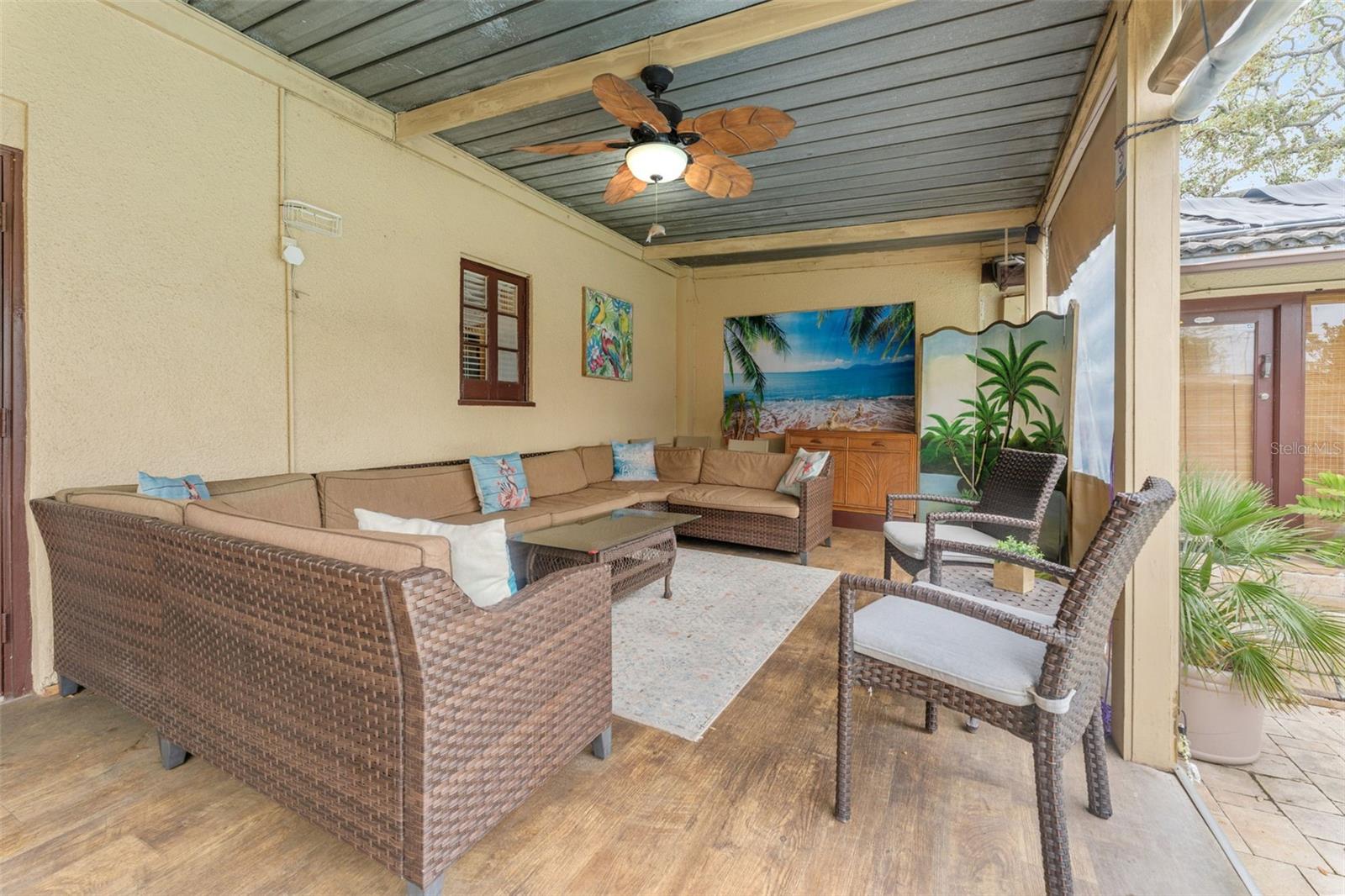 Outdoor living room