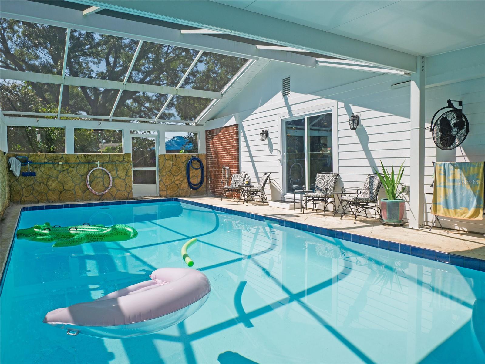 Screened in Pool