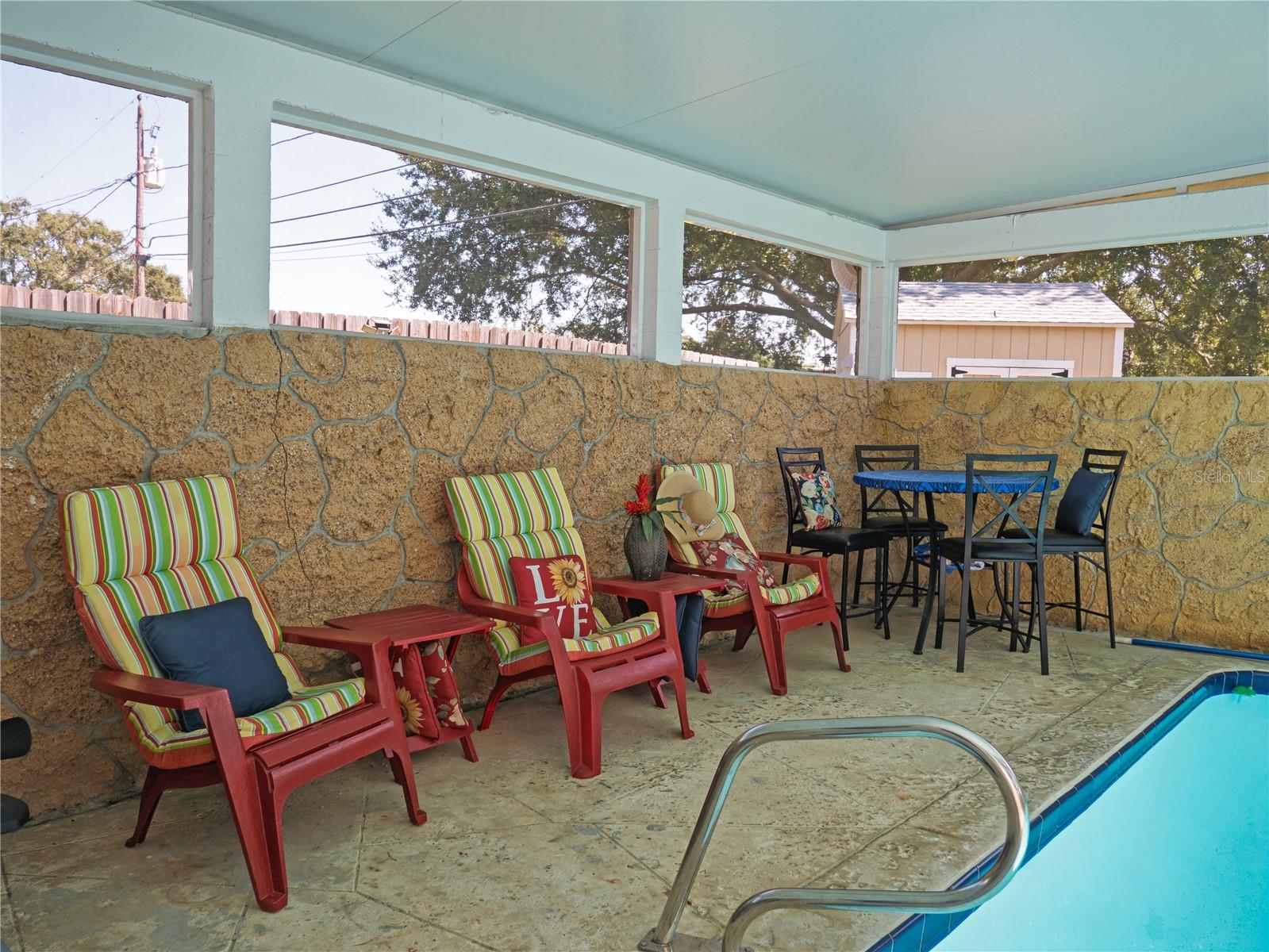 Screened in Pool