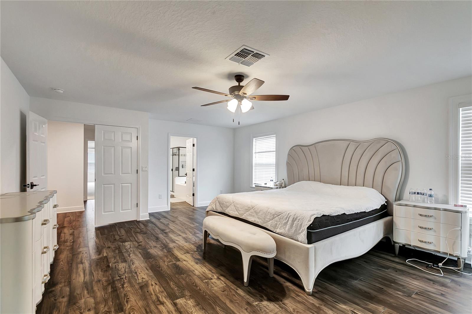 Bed 8