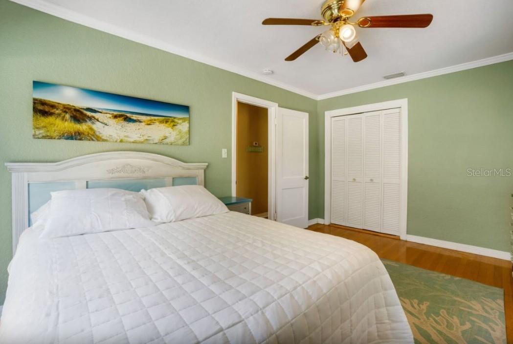 BEDROOM 1