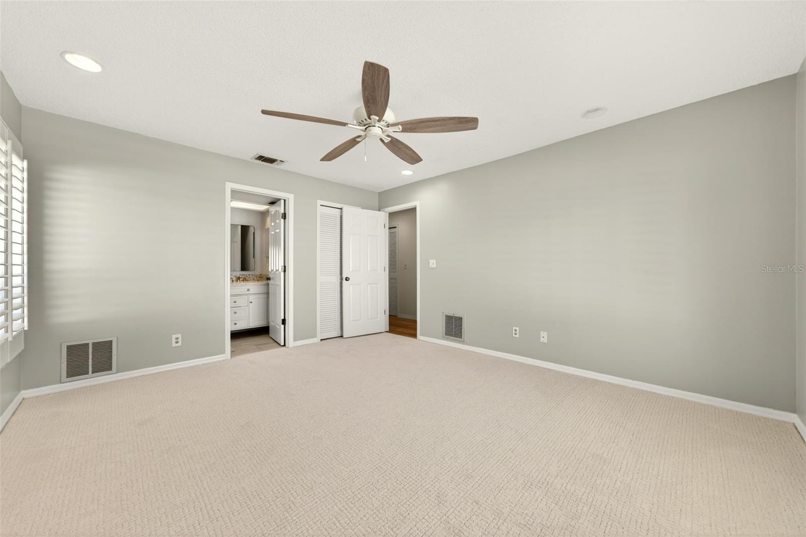 Second Bedroom with En-Suite Bathroom