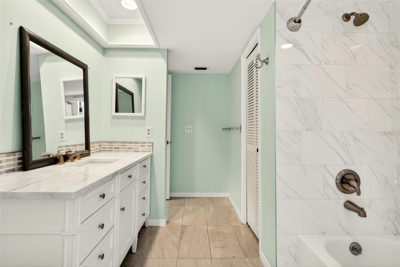 Third Bedroom En-Suite Bathroom / Pool Bath