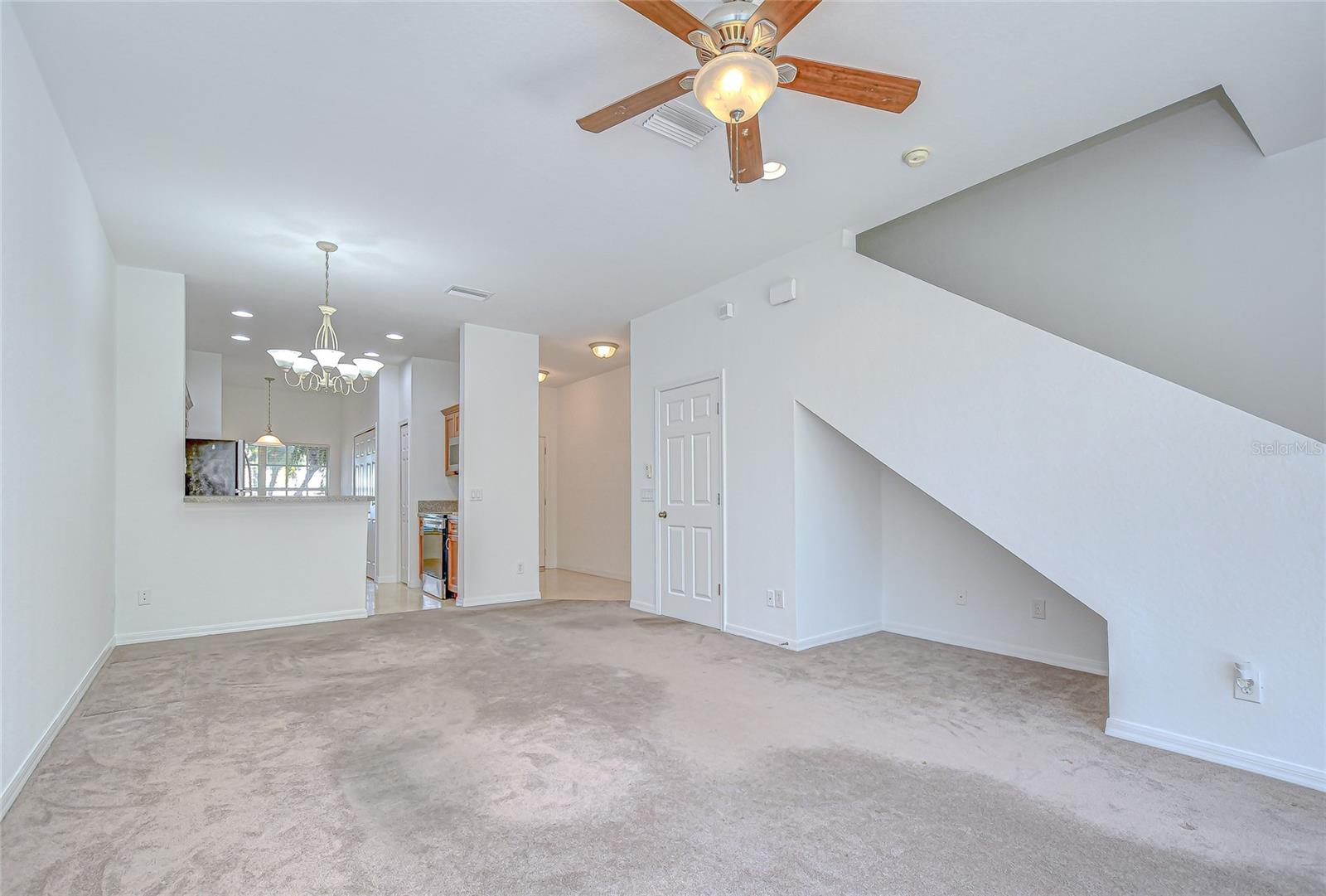 Open floor plan!