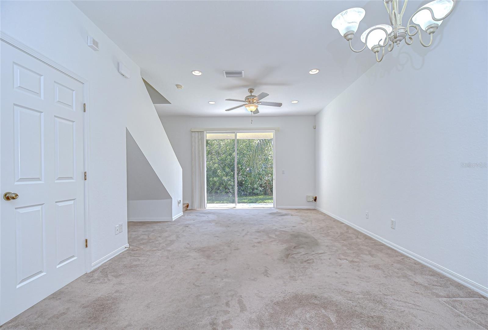 Great room to gather!